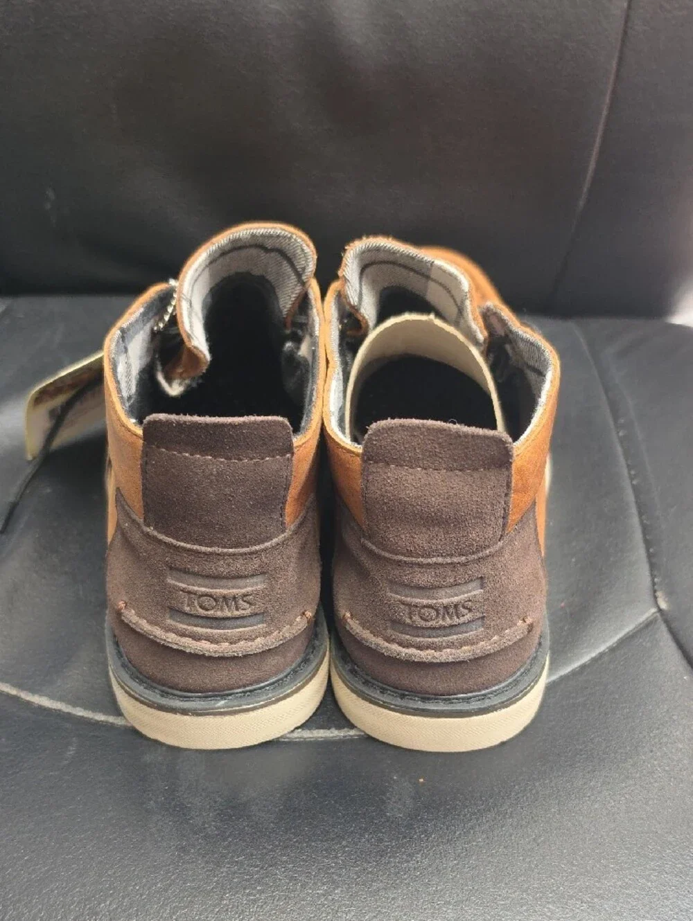 Toms Tan Brown Leather Chukka Boots